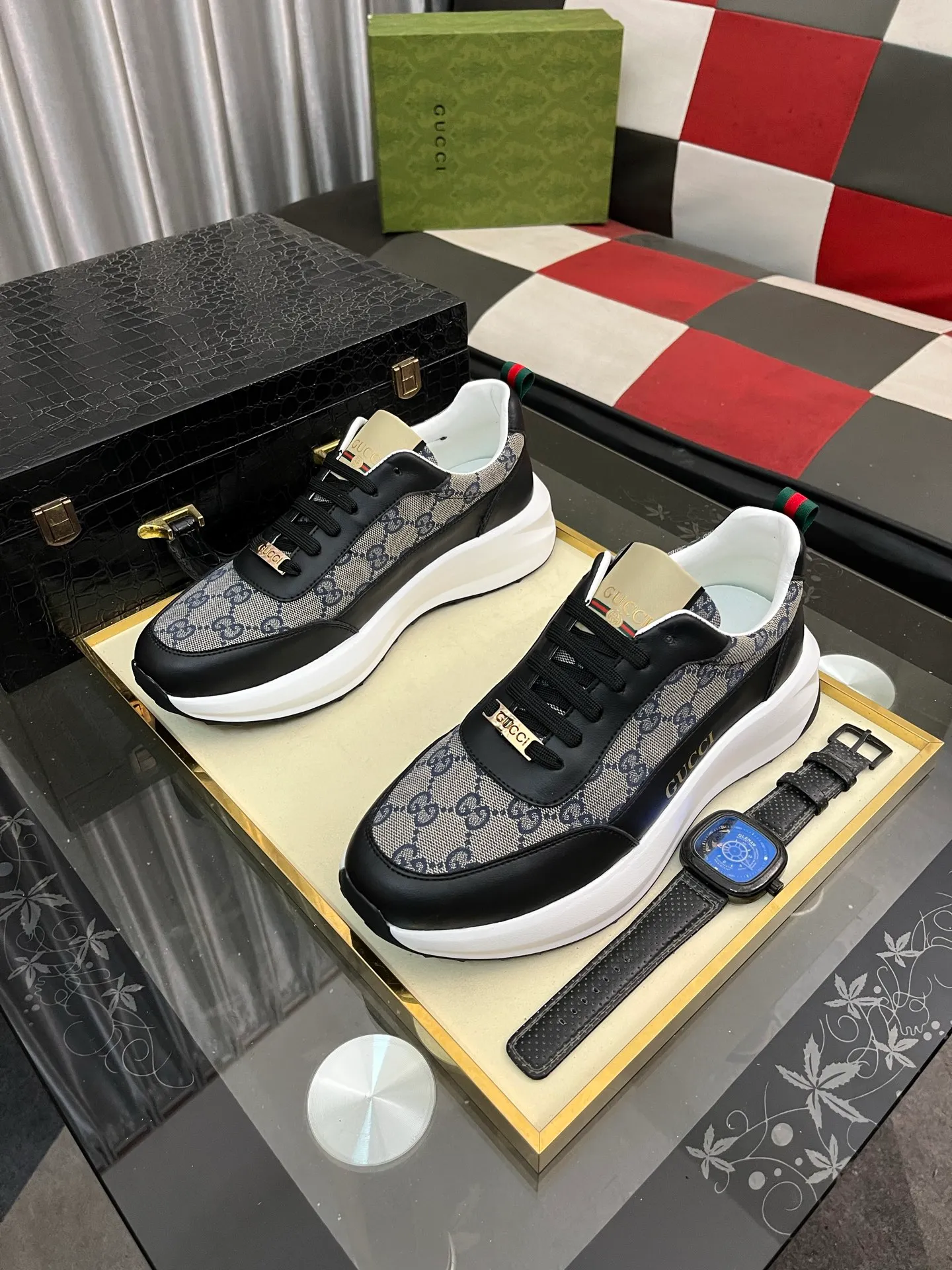 Men's Men's Shoes💰440⌚️⌚️【GUCCI】Gucci men's latest white shoe series casual shoes! The official website is built 1:1. Upper: Made of imported cowhide, with electric embroidery ➕Inner lining: Made of high-quality first-layer pigskin, soft and comfortable. Picky material selection and exquisite workmanship give you the best enjoyment. Size: 38-444️⃣Colors available